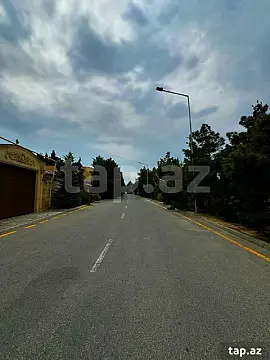 Satılır 8 otaqlı həyət evi 375 m²