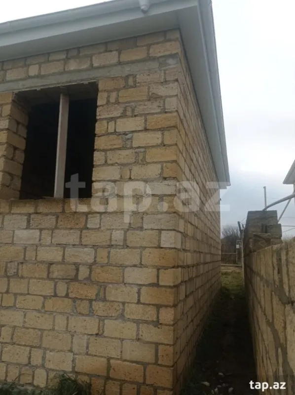 Satılır 3 otaqlı həyət evi