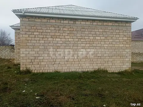 Satılır 3 otaqlı həyət evi