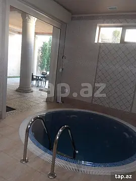 Satılır 15 otaqlı həyət evi