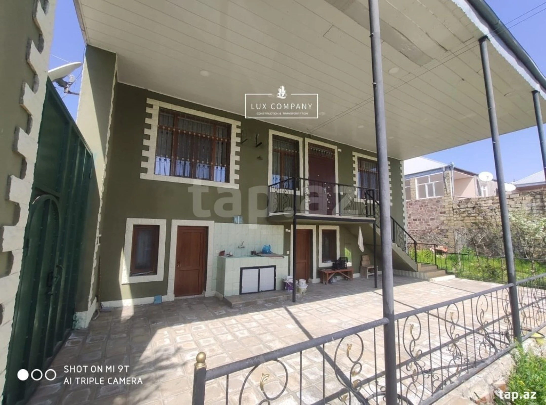 Satılır 4 otaqlı həyət evi