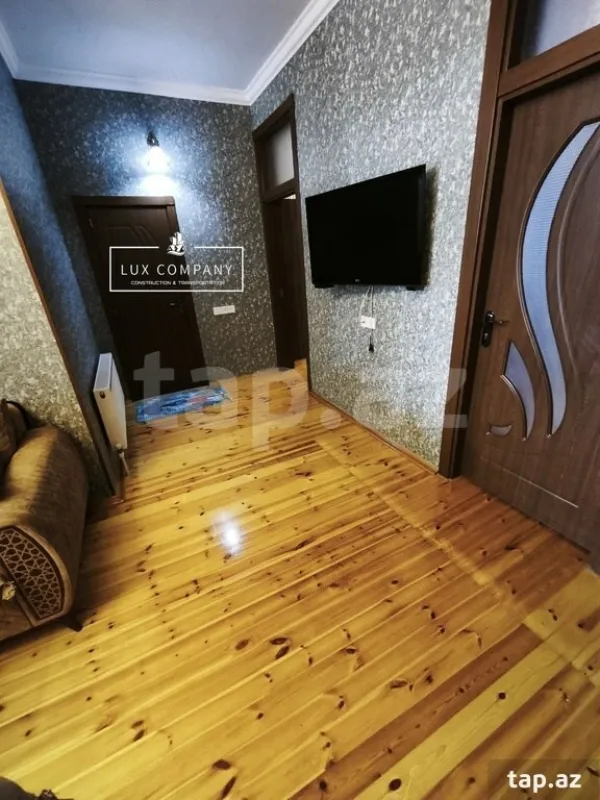 Satılır 4 otaqlı həyət evi