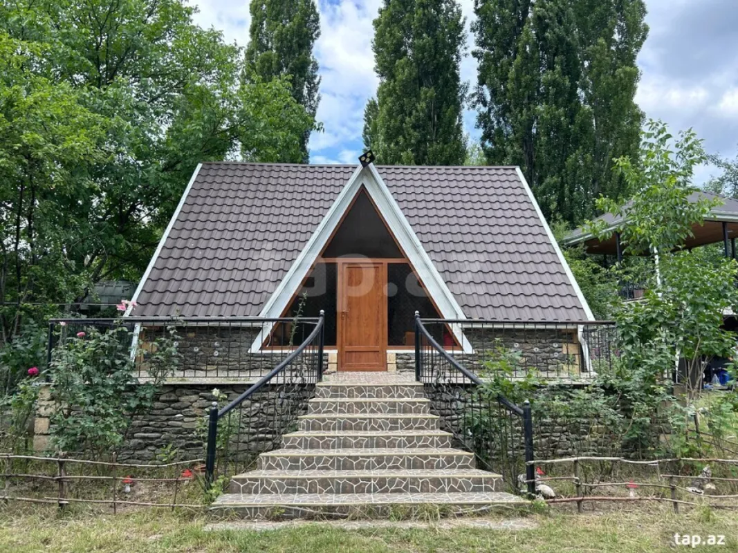 Kirayə verilir 2 otaqlı həyət evi