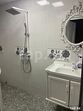 Kirayə verilir 2 otaqlı yeni tikili 120 m²