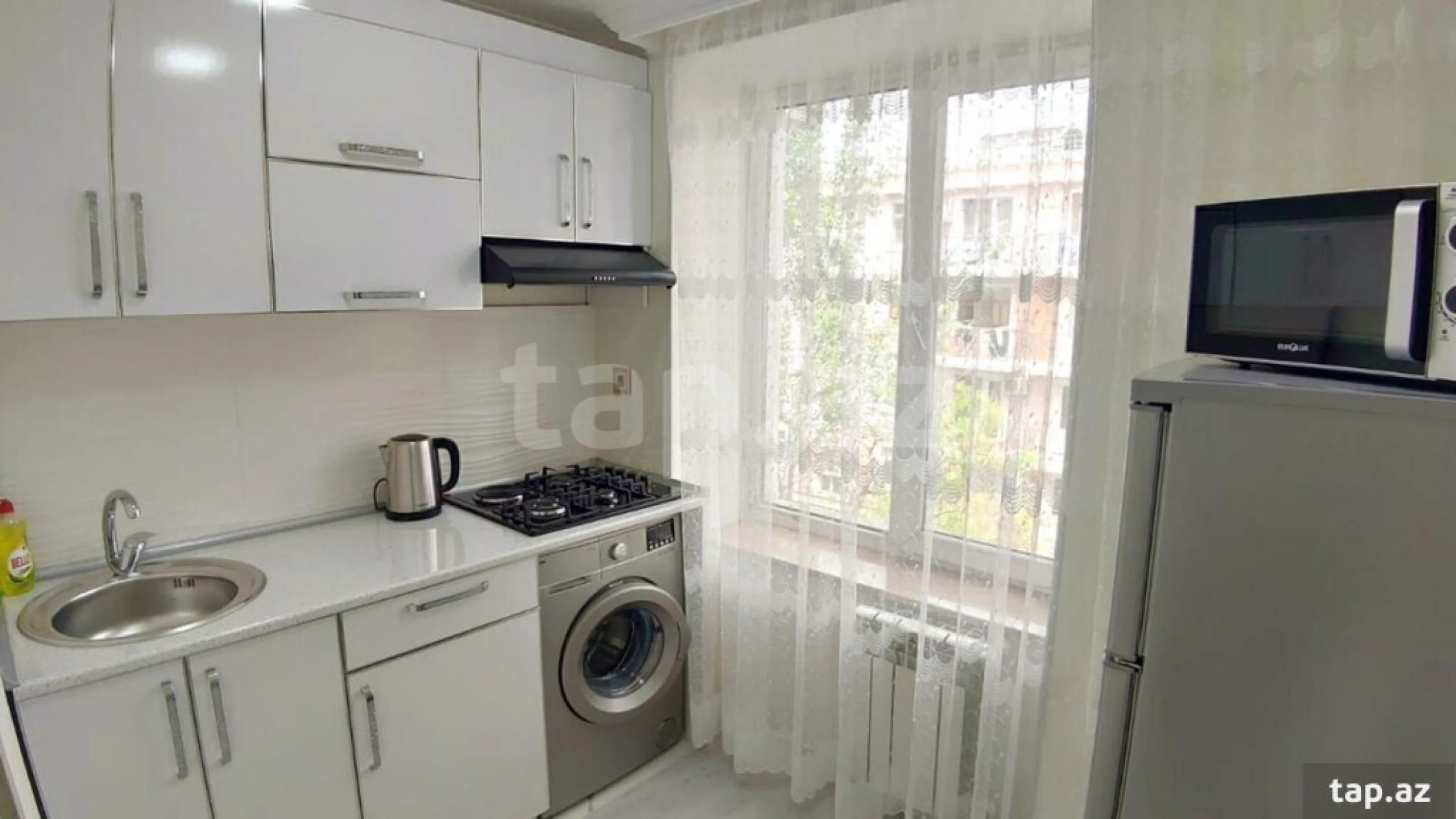 Kirayə verilir 1 otaqlı mənzil 48 m²