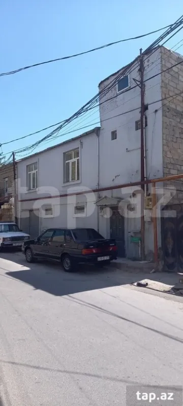 Satılır 6 otaqlı həyət evi