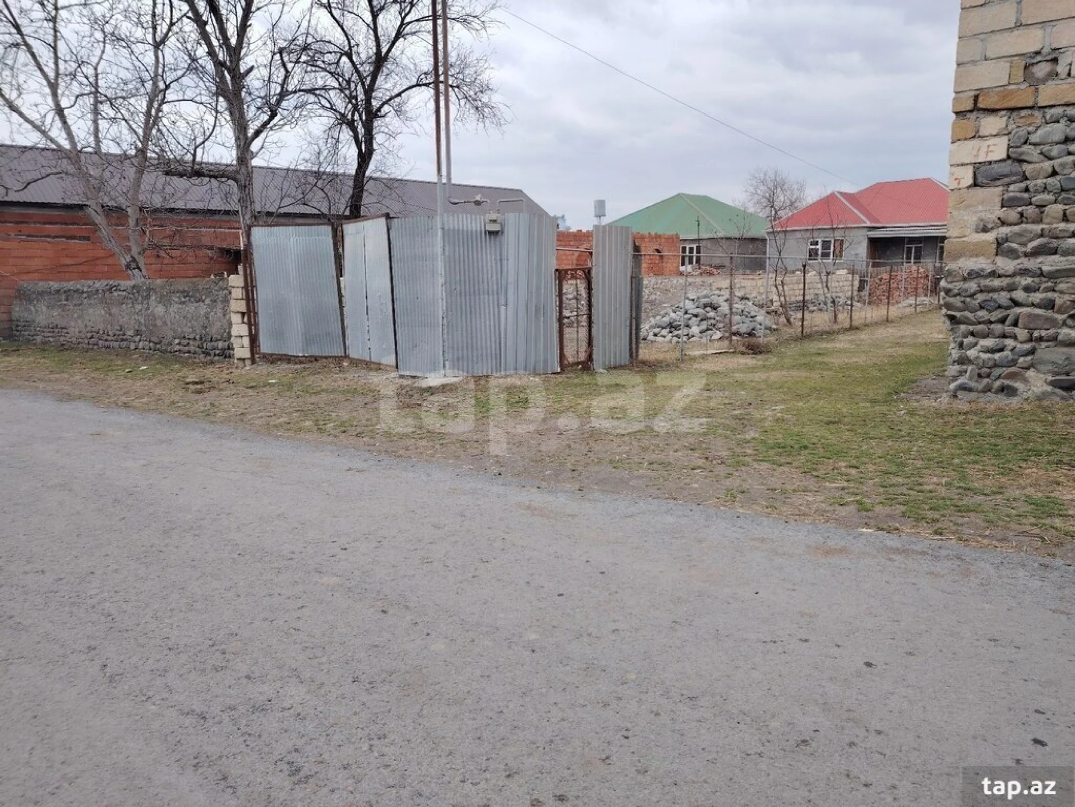 Satılır torpaq sahəsi