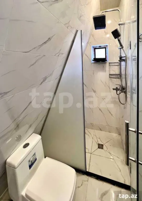 Kirayə verilir 3 otaqlı həyət evi