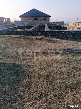 Satılır torpaq sahəsi — Şəki