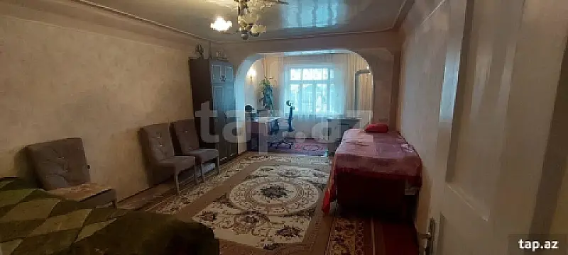Satılır 4 otaqlı mənzil 98 m²