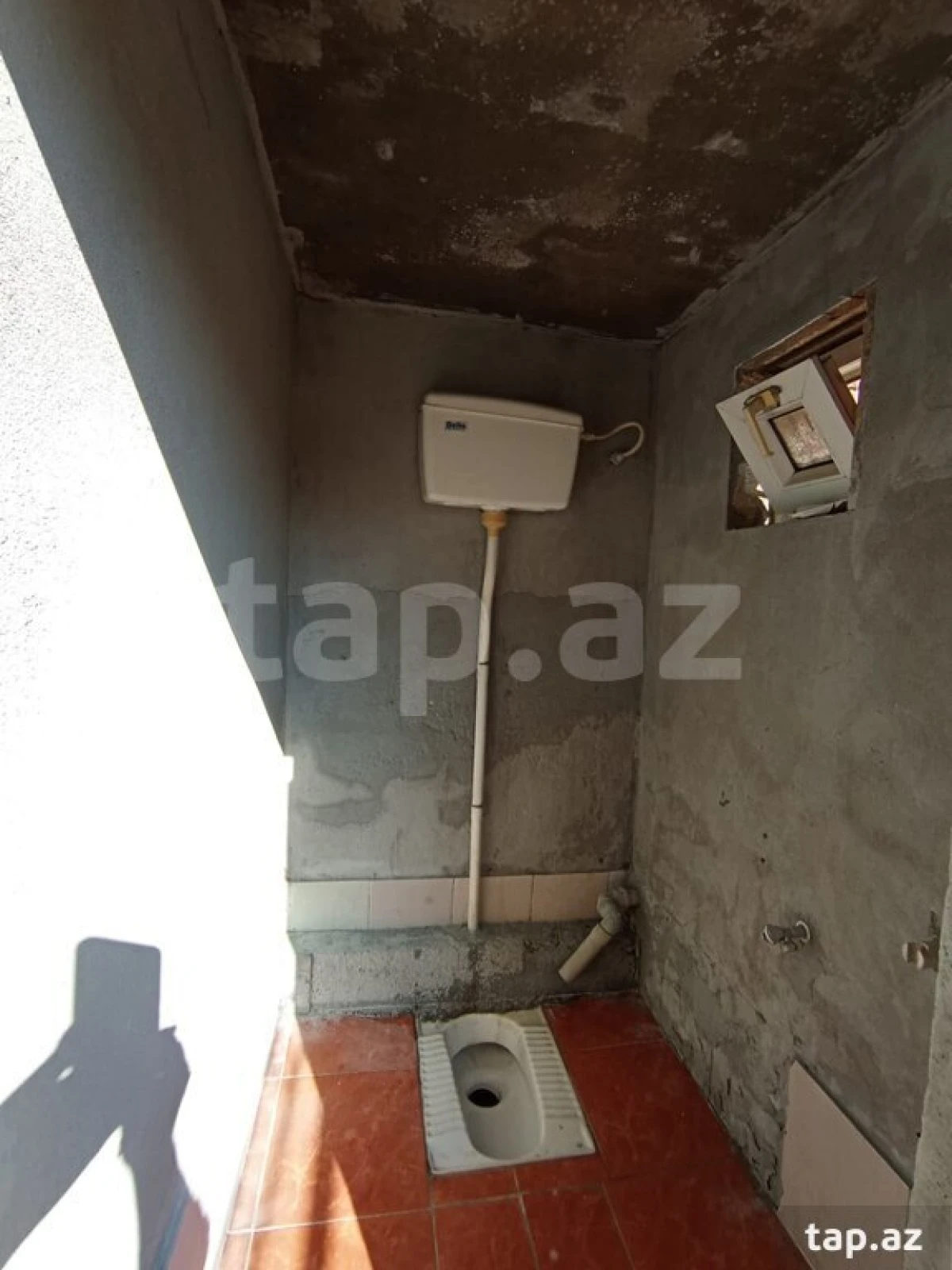 Satılır 9 otaqlı həyət evi 250 m²
