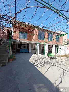 Satılır 9 otaqlı həyət evi 250 m² — Bakı, Bakıxanov 9 otaq 250.00 m²