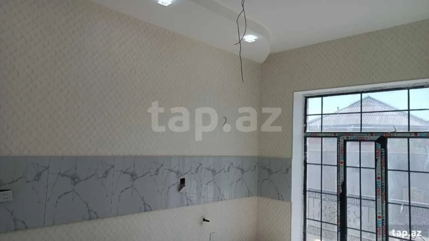 Satılır 4 otaqlı həyət evi