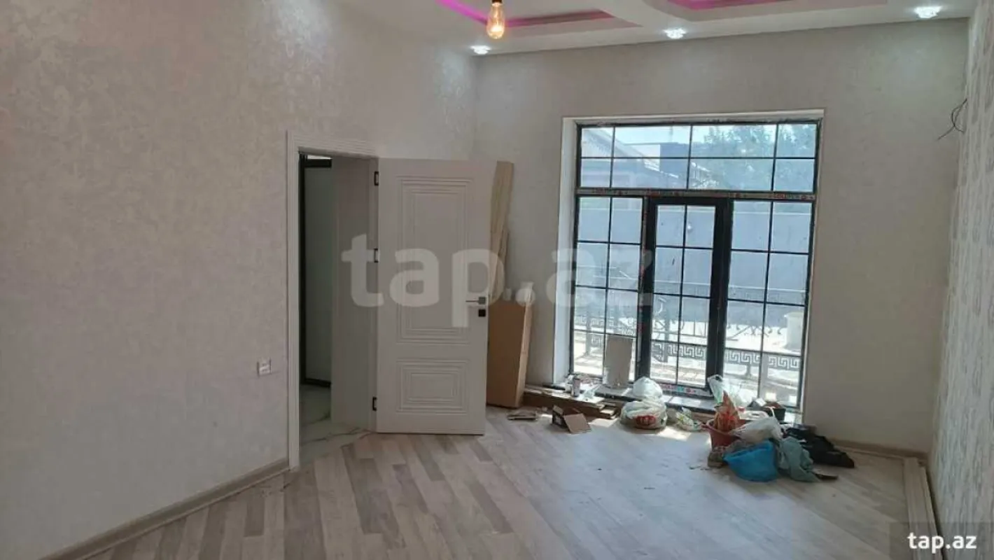 Satılır 4 otaqlı həyət evi