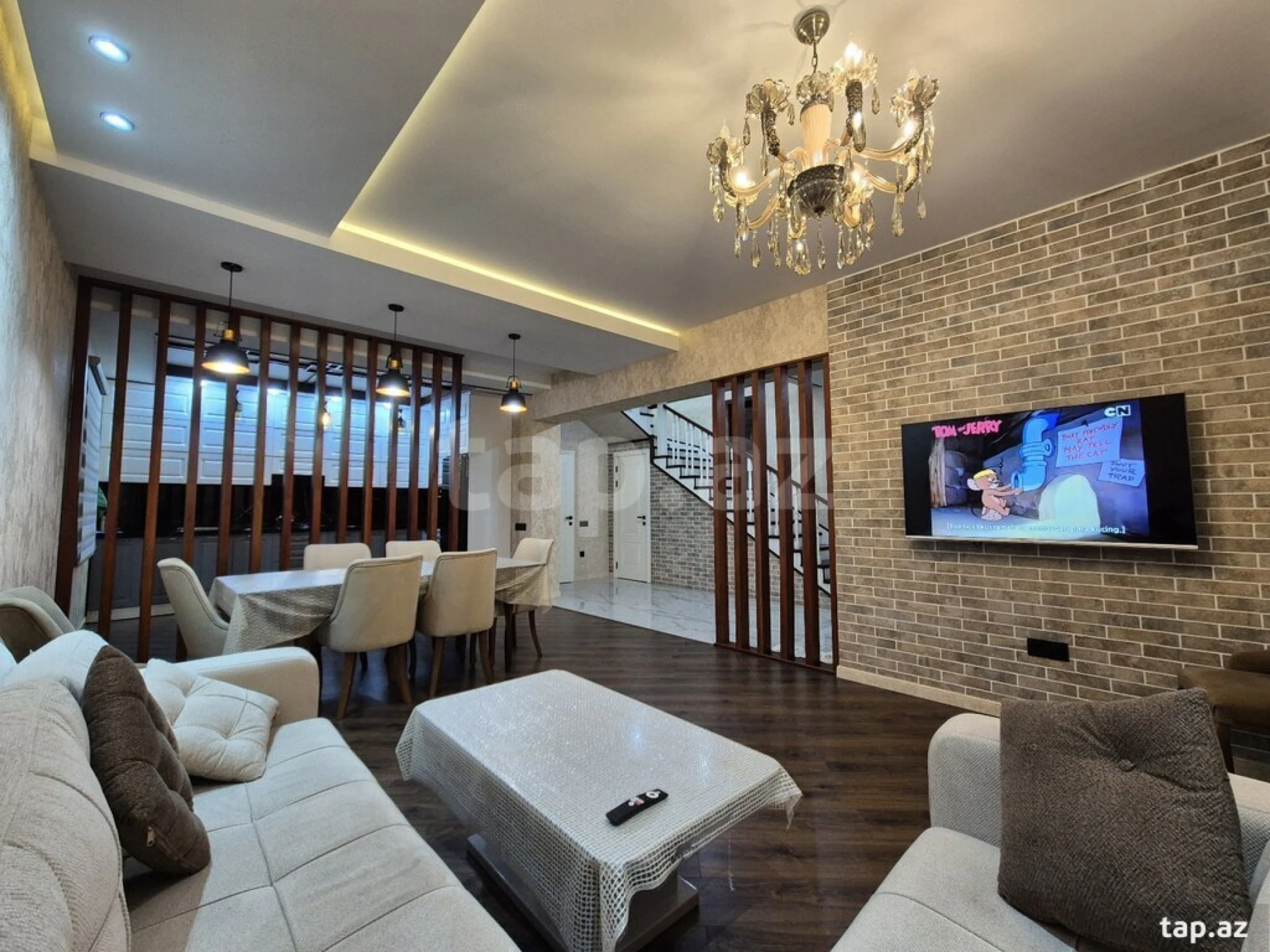 Kirayə verilir 5 otaqlı həyət evi 250 m²