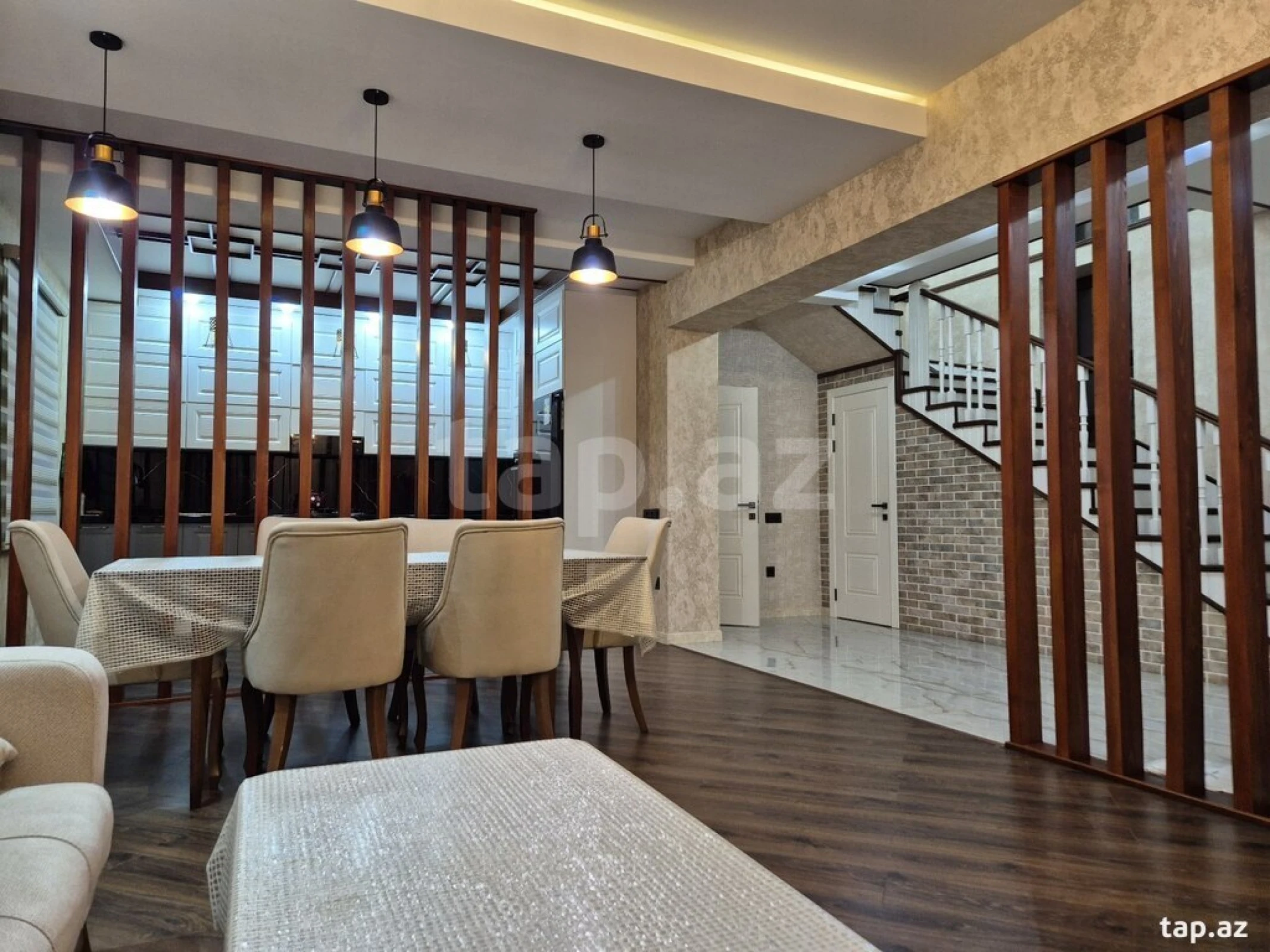 Kirayə verilir 5 otaqlı həyət evi 250 m²