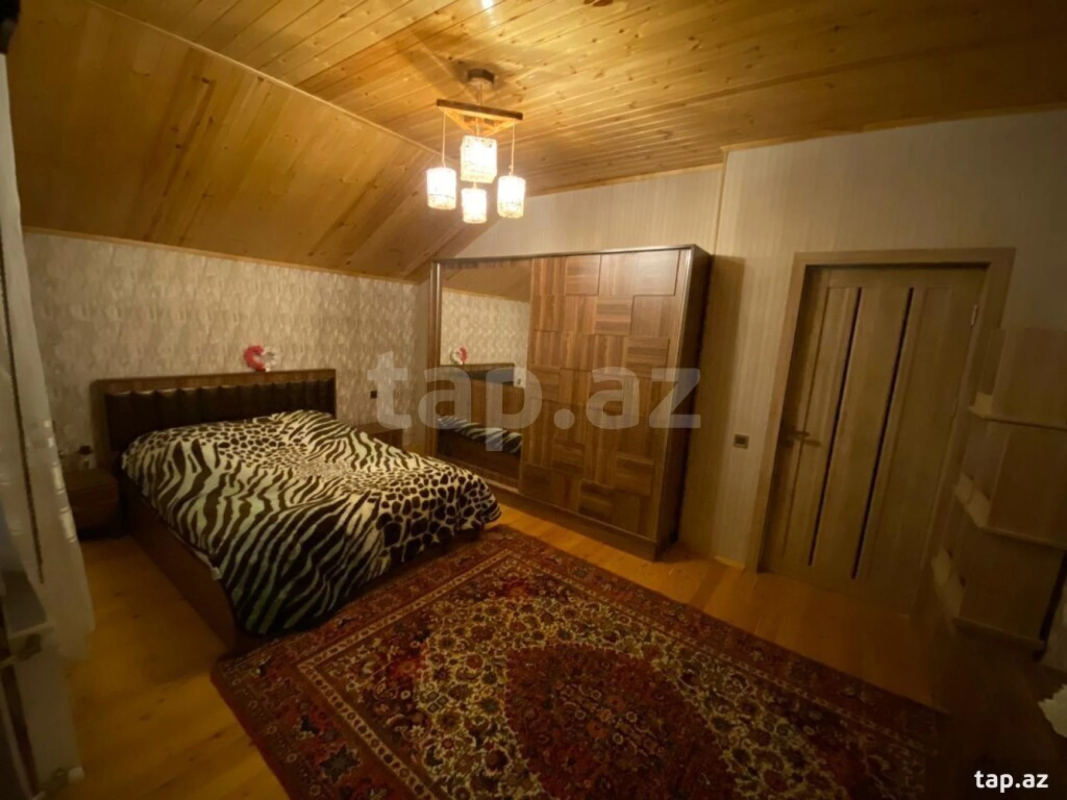 Kirayə verilir 5 otaqlı həyət evi