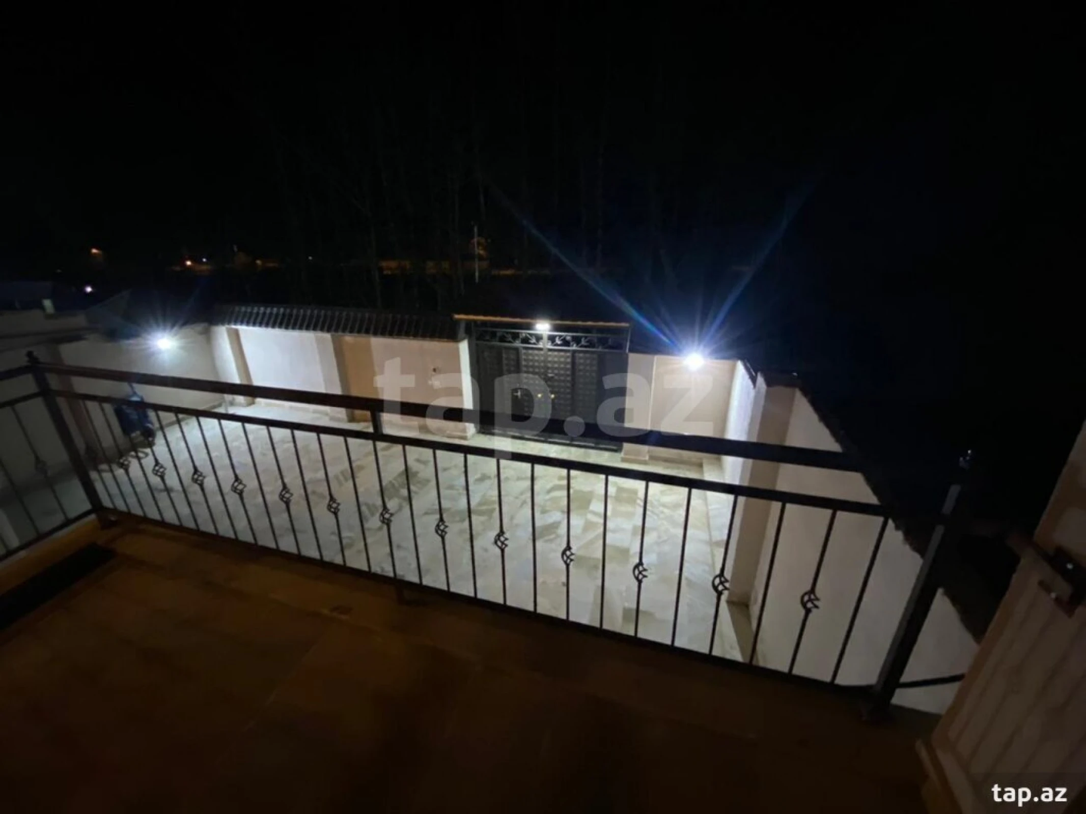 Kirayə verilir 5 otaqlı həyət evi