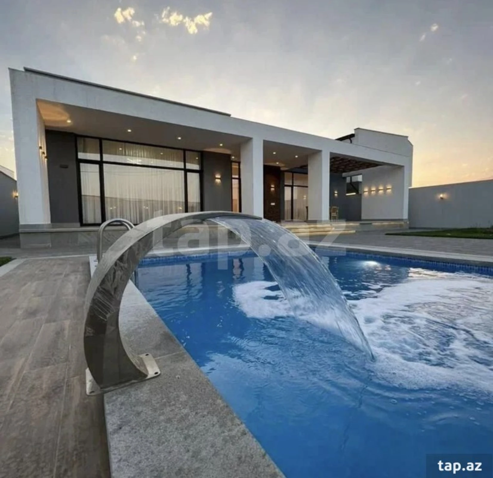 Kirayə verilir 4 otaqlı həyət evi