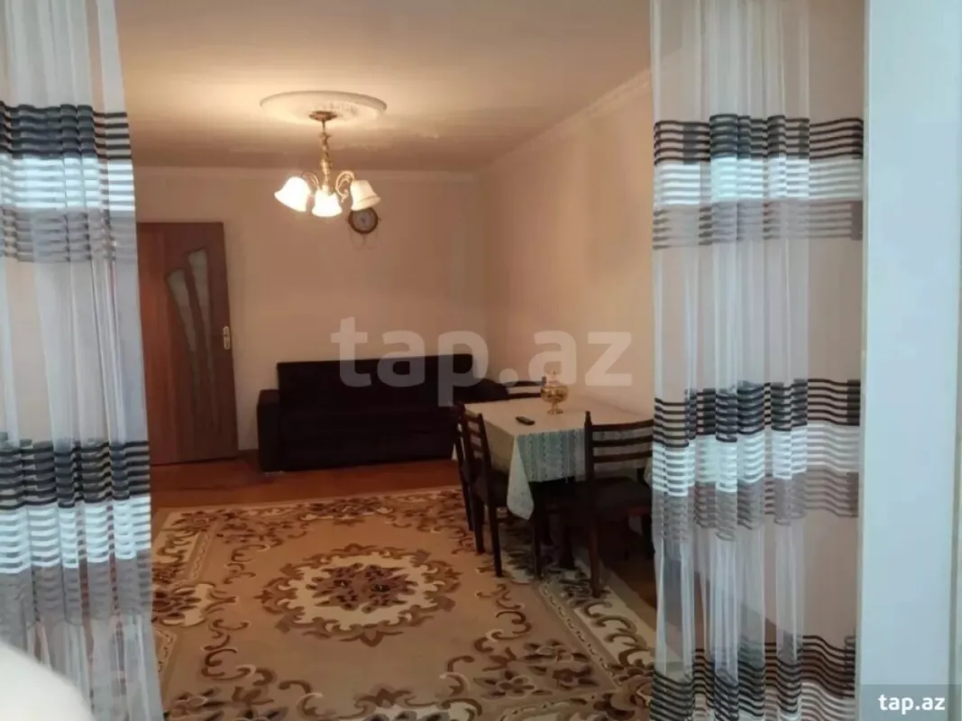 Kirayə verilir 2 otaqlı mənzil 50 m²