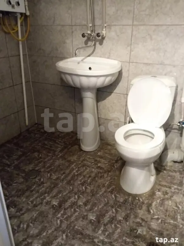 Kirayə verilir 2 otaqlı mənzil 50 m²