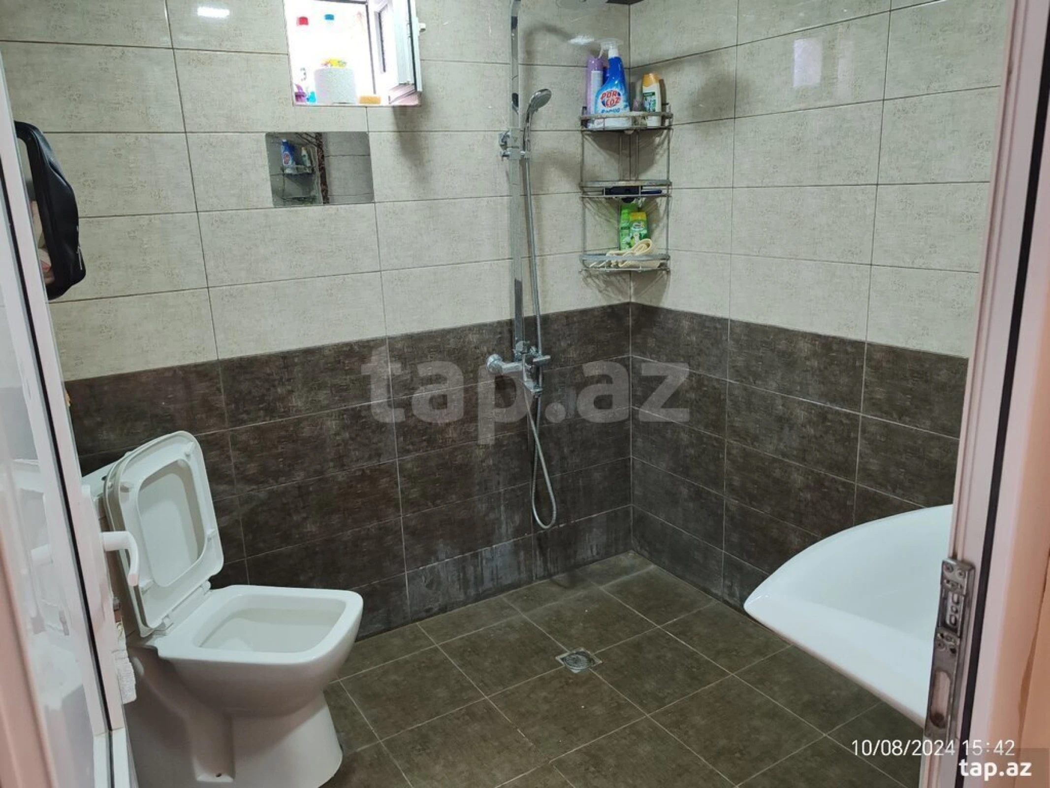 Kirayə verilir 4 otaqlı həyət evi