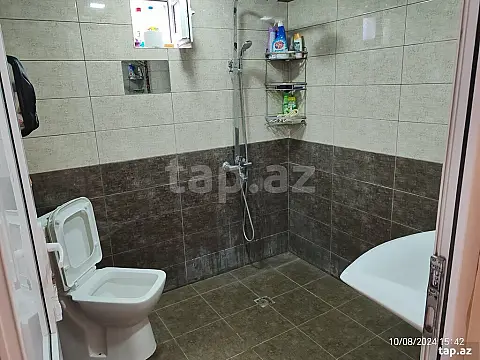 Kirayə verilir 4 otaqlı həyət evi