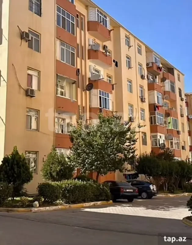 Satılır 3 otaqlı yeni tikili 80 m²