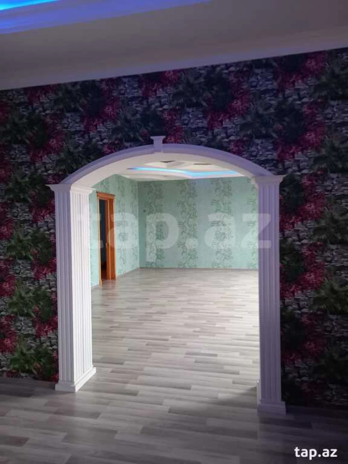 Satılır 5 otaqlı həyət evi