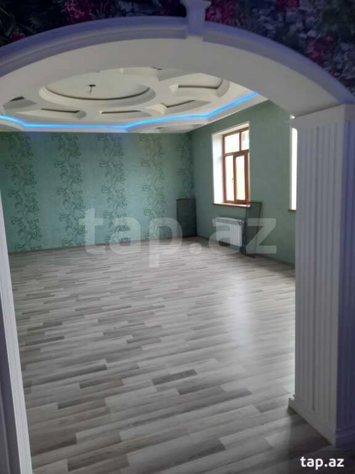 Satılır 5 otaqlı həyət evi