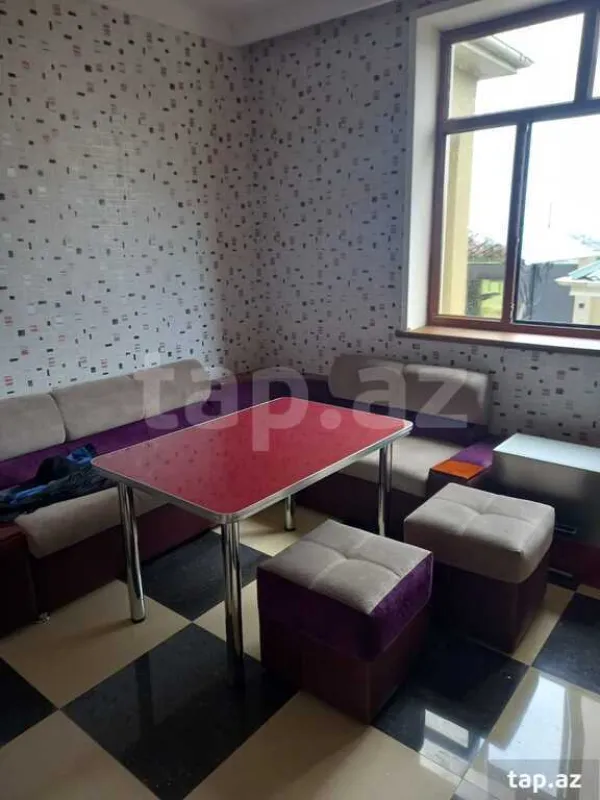 Satılır 5 otaqlı həyət evi