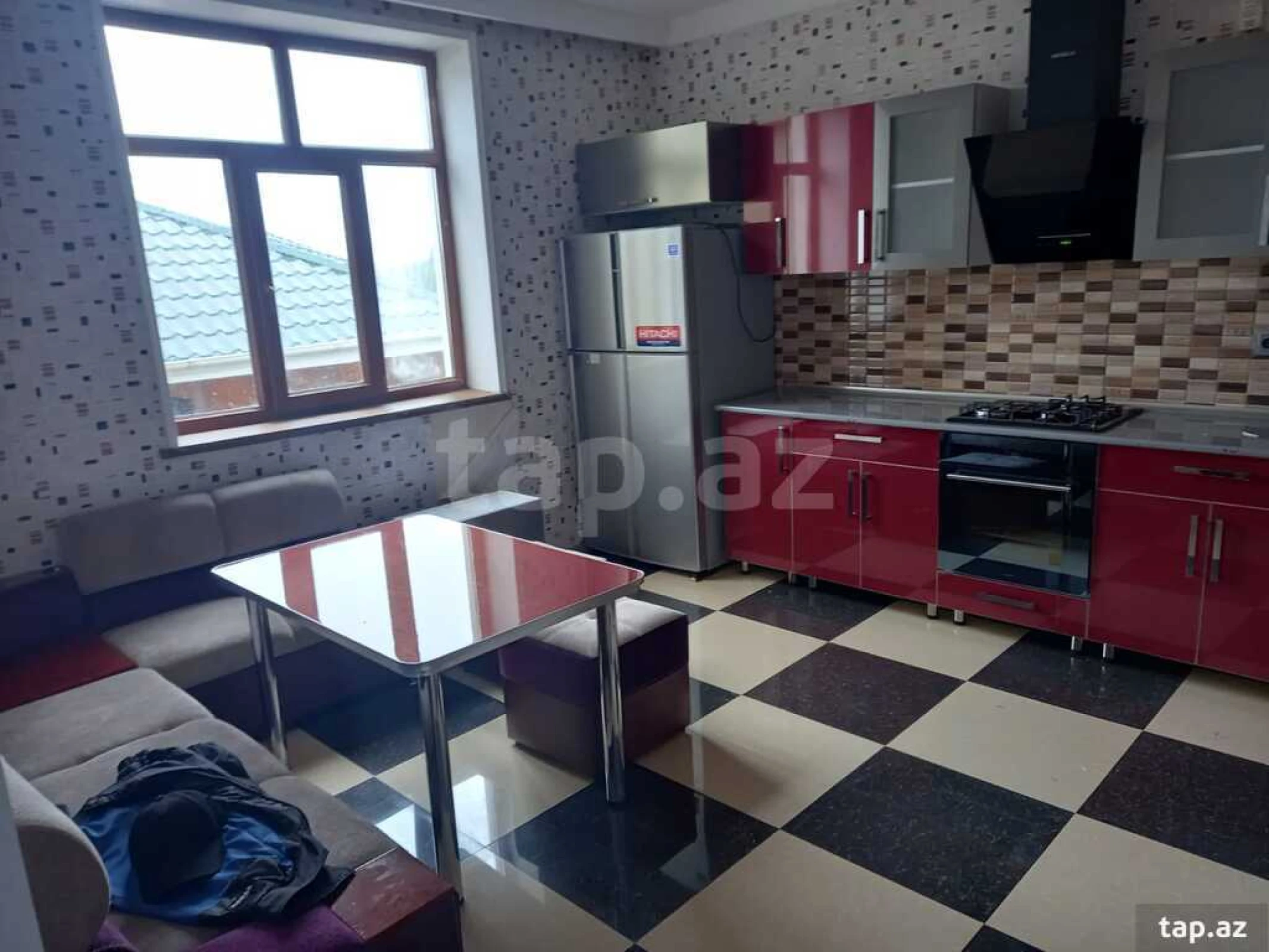 Satılır 5 otaqlı həyət evi