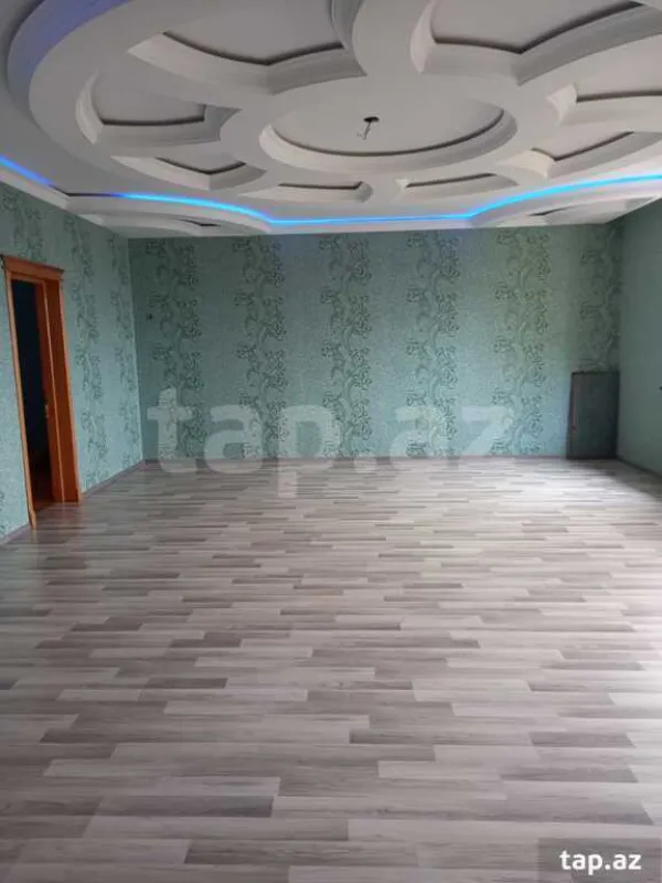 Satılır 5 otaqlı həyət evi