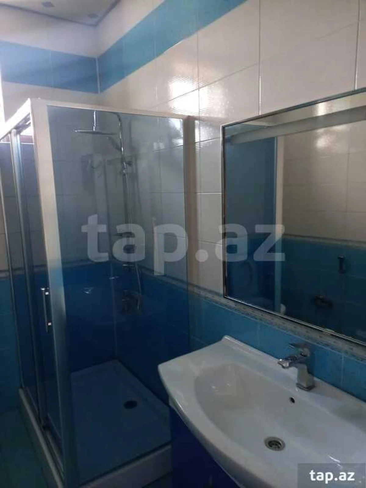 Satılır 5 otaqlı həyət evi