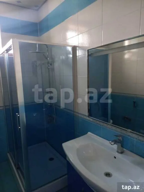 Satılır 5 otaqlı həyət evi