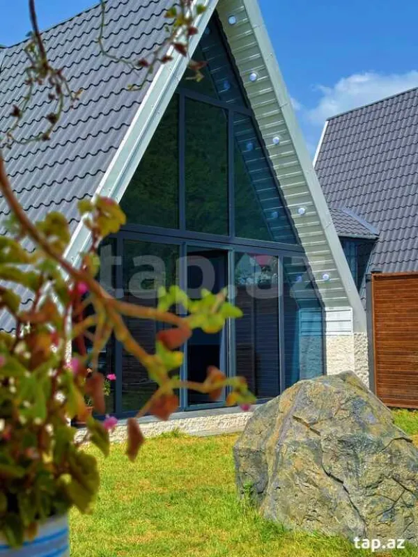 Kirayə verilir 3 otaqlı həyət evi