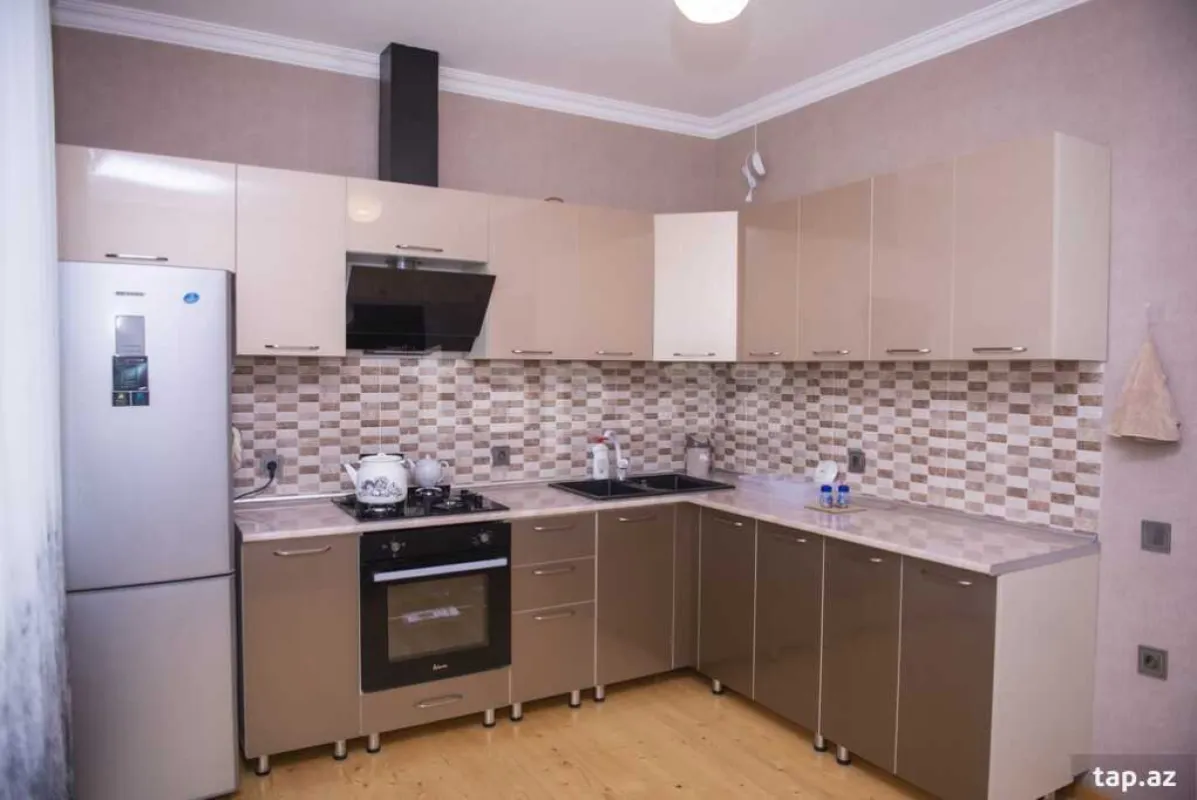 Kirayə verilir 5 otaqlı həyət evi