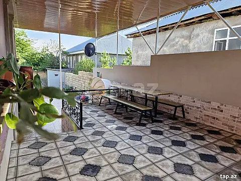 Kirayə verilir 5 otaqlı həyət evi