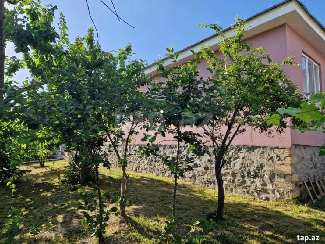 Kirayə verilir 5 otaqlı həyət evi