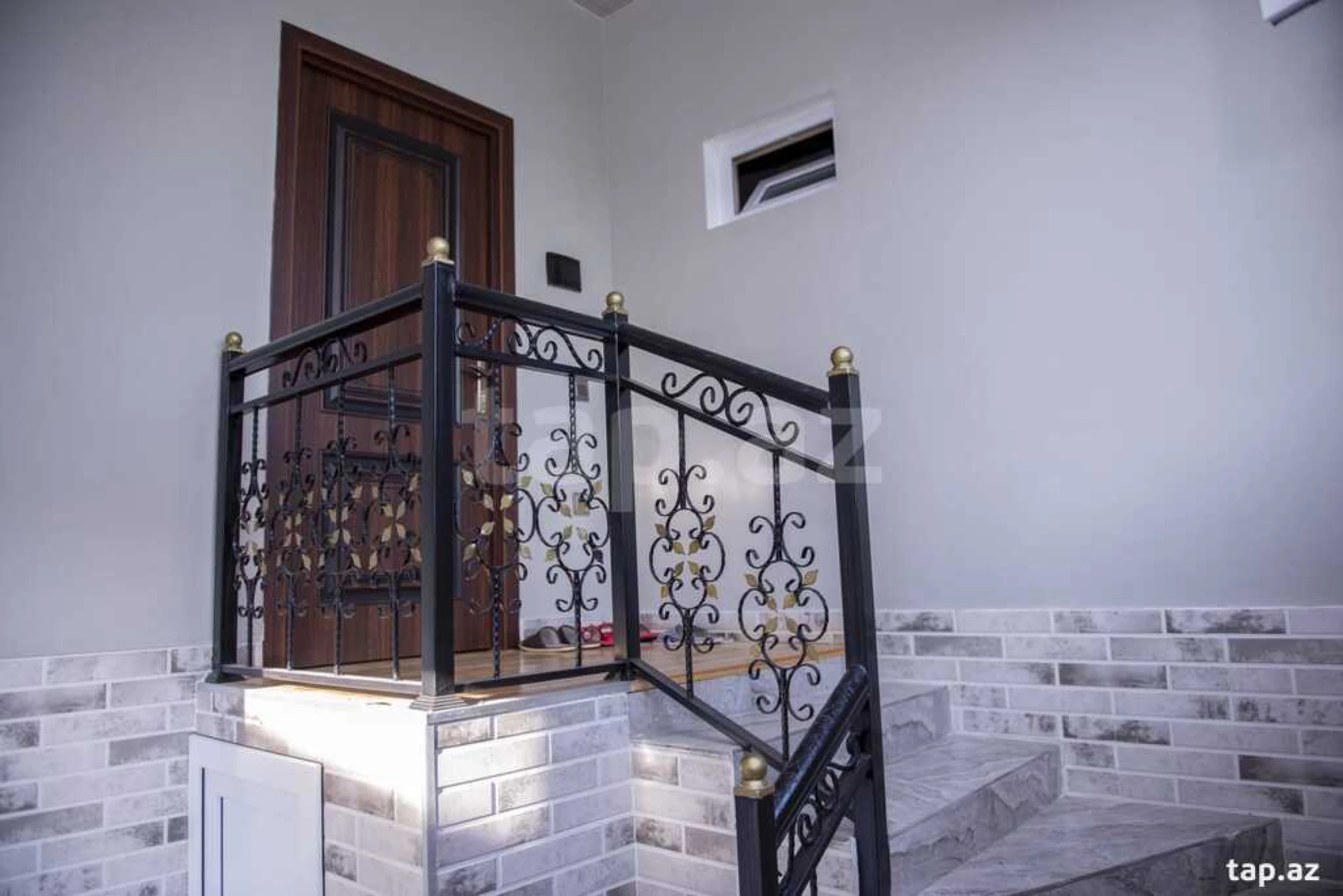 Kirayə verilir 5 otaqlı həyət evi