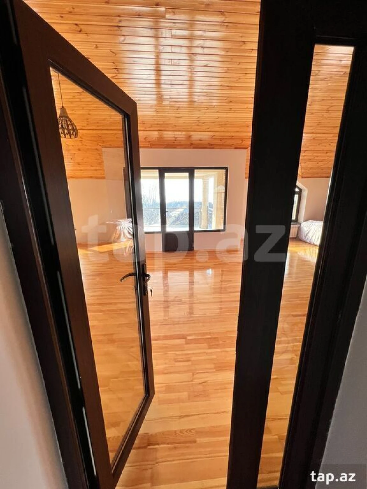 Kirayə verilir 7 otaqlı həyət evi