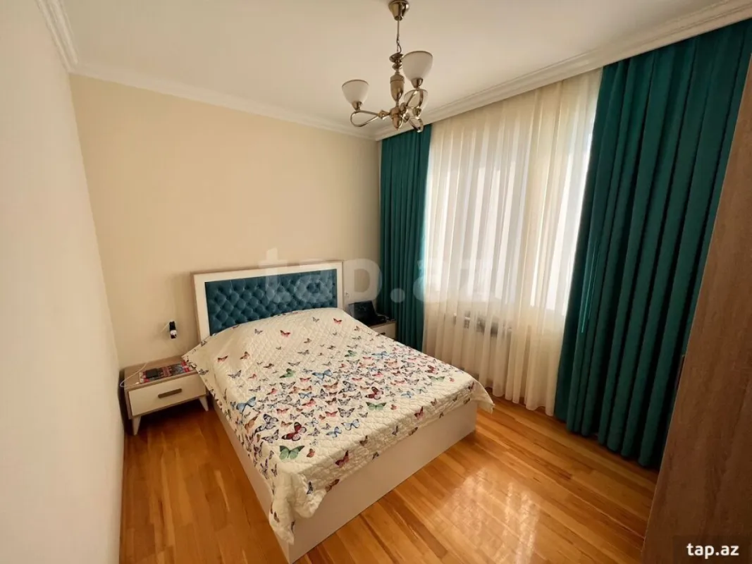 Kirayə verilir 7 otaqlı həyət evi