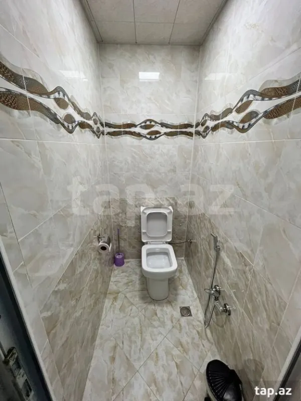 Kirayə verilir 7 otaqlı həyət evi