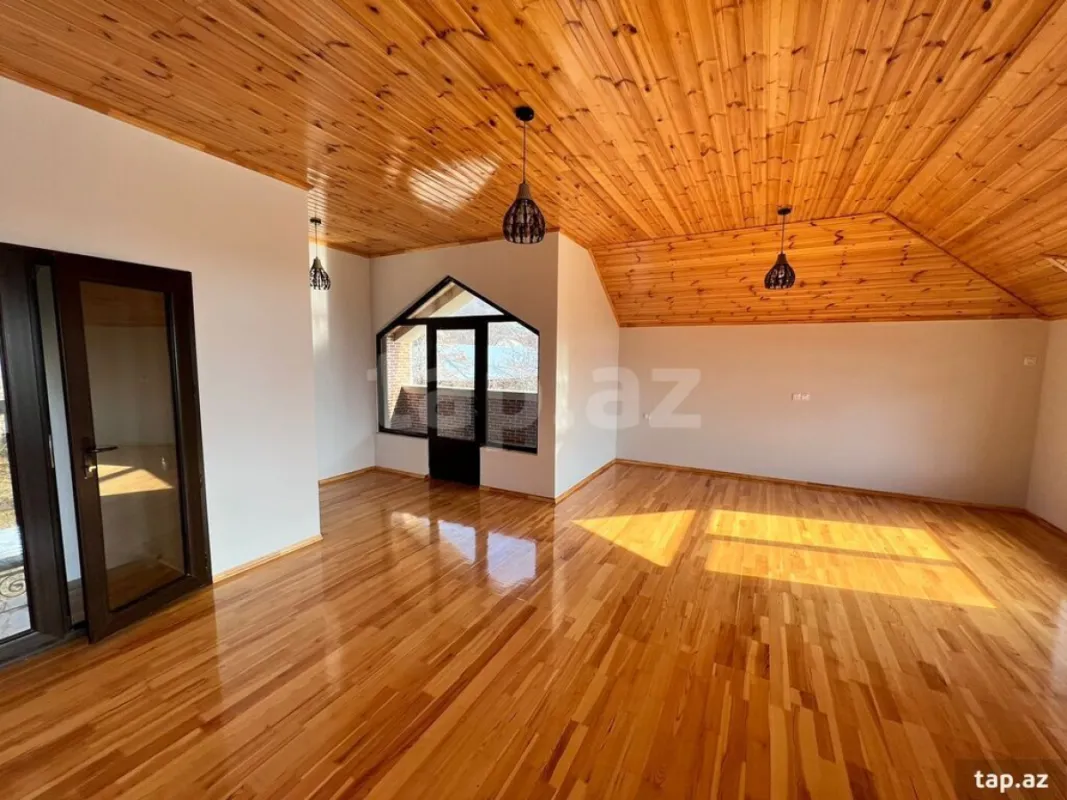 Kirayə verilir 7 otaqlı həyət evi