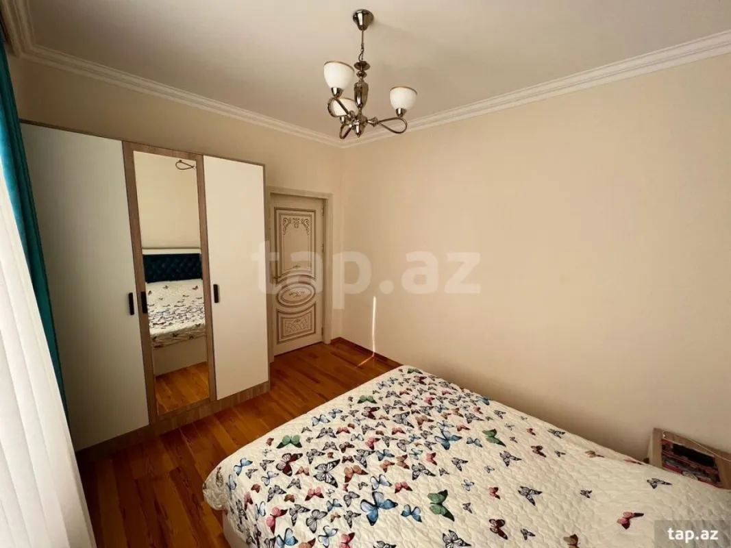 Kirayə verilir 7 otaqlı həyət evi