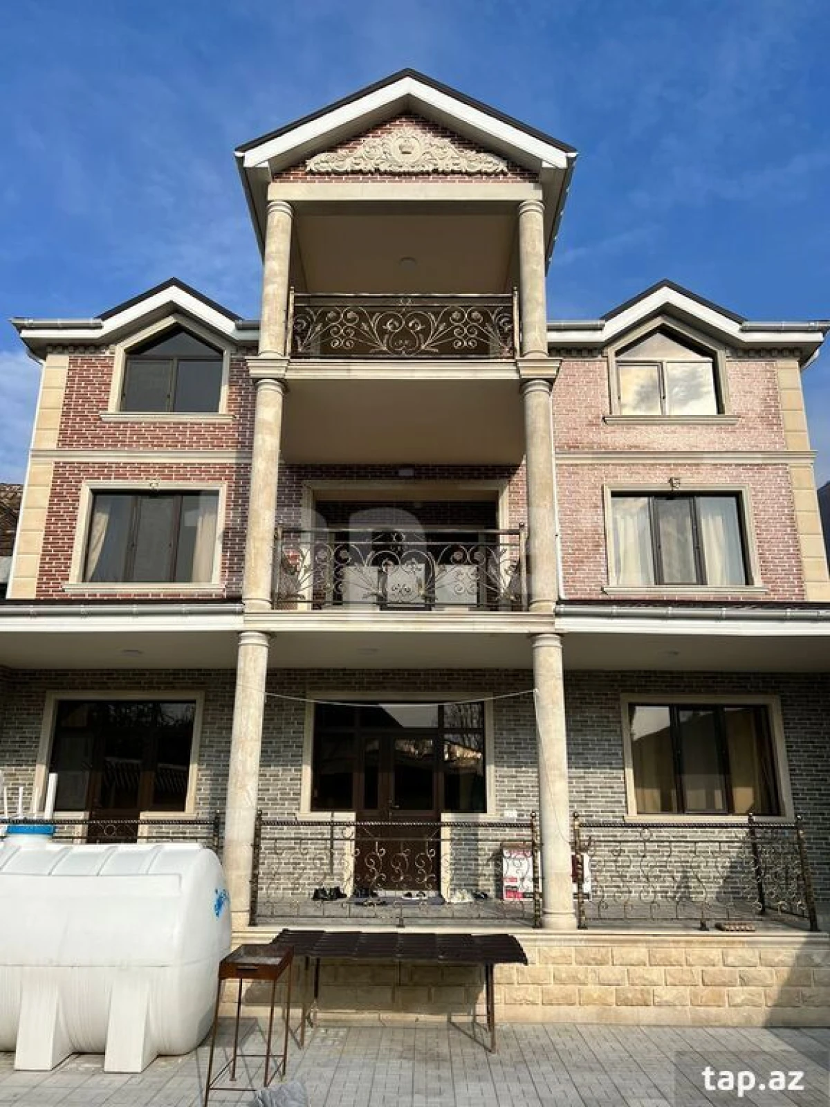 Kirayə verilir 7 otaqlı həyət evi