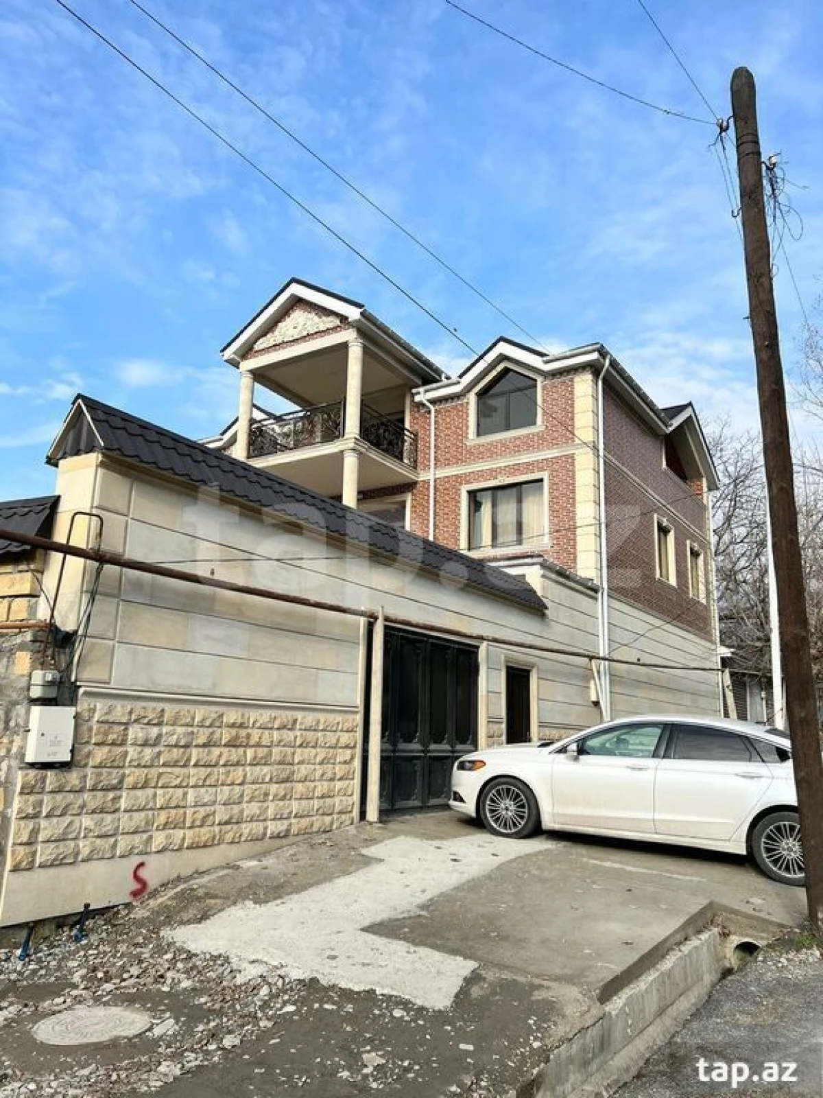 Kirayə verilir 7 otaqlı həyət evi