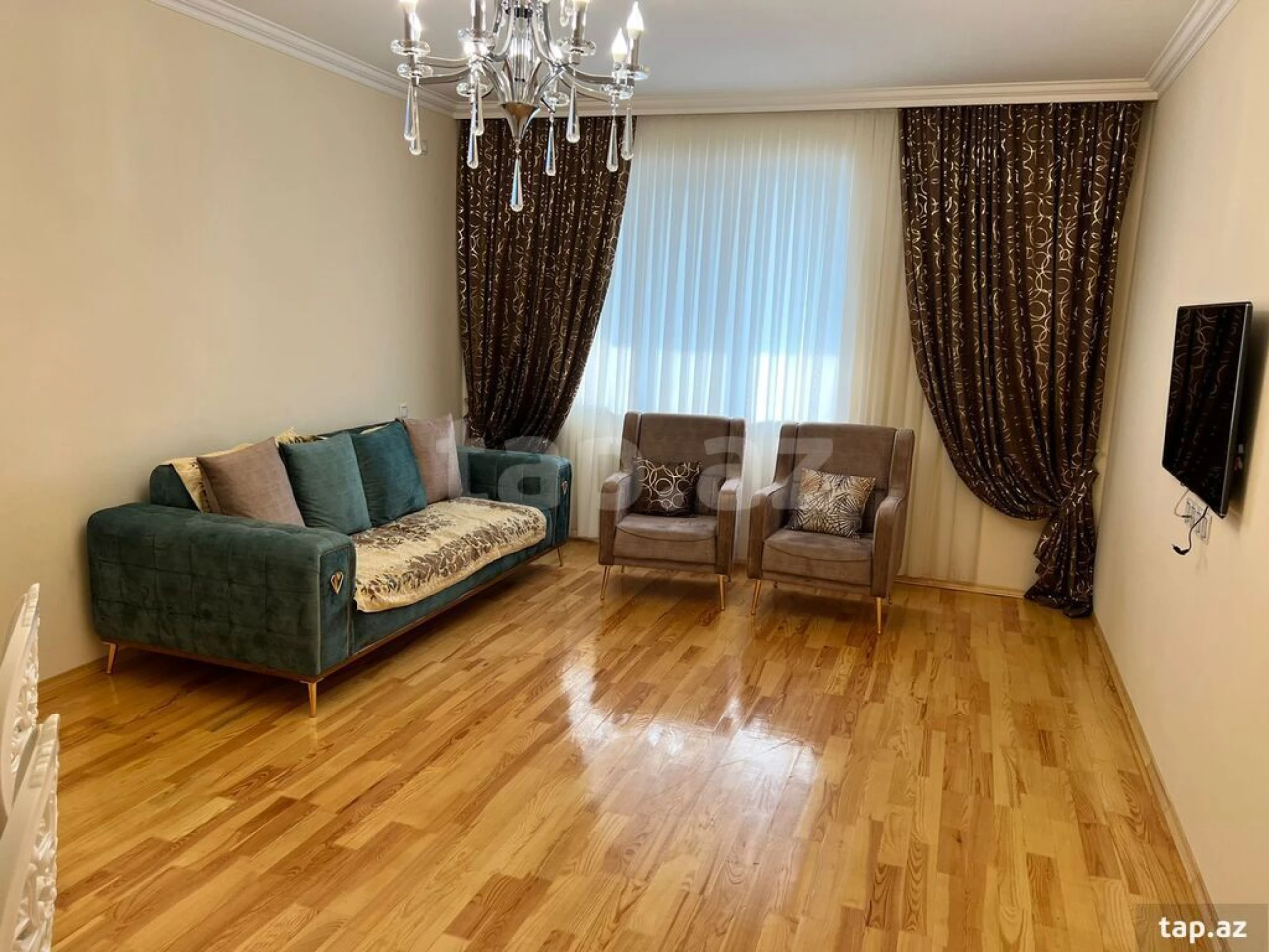 Kirayə verilir 7 otaqlı həyət evi