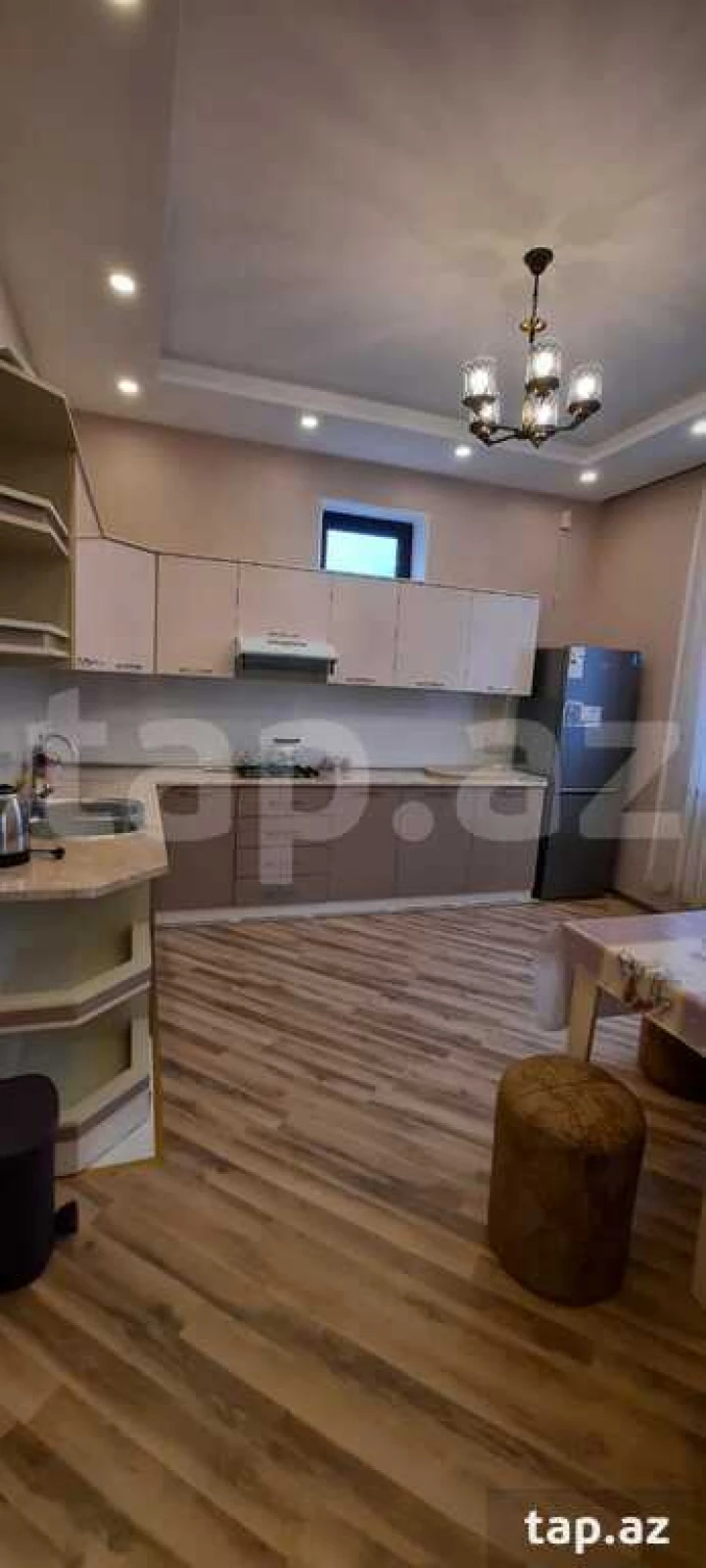 Kirayə verilir 6 otaqlı həyət evi