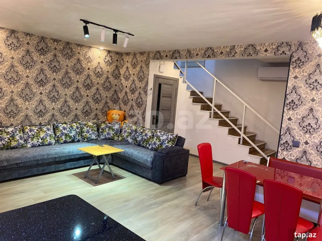 Kirayə verilir 3 otaqlı həyət evi